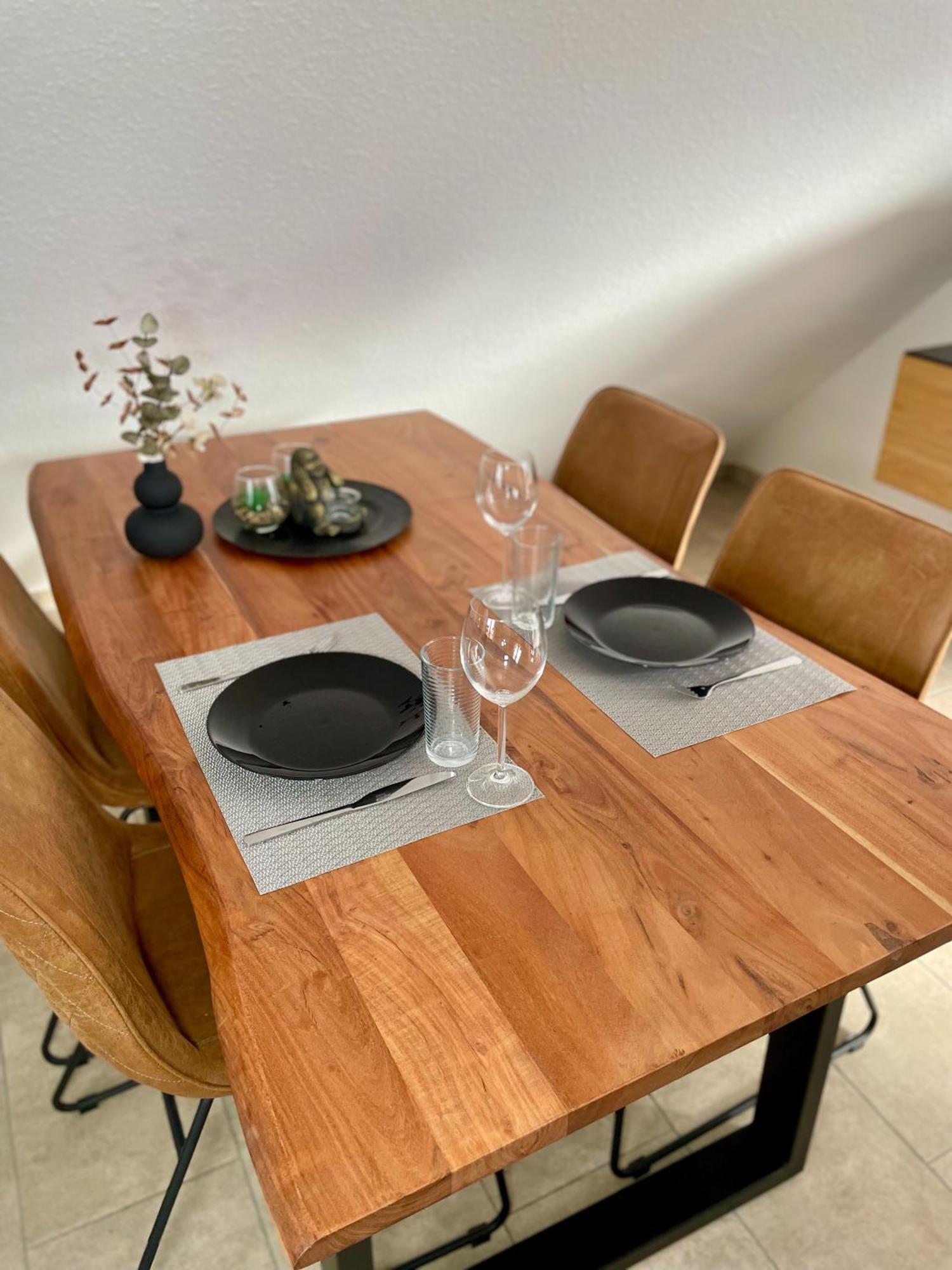 Ahaus: Stadtoase Mit Terrasse & Privater Garage Ngoại thất bức ảnh