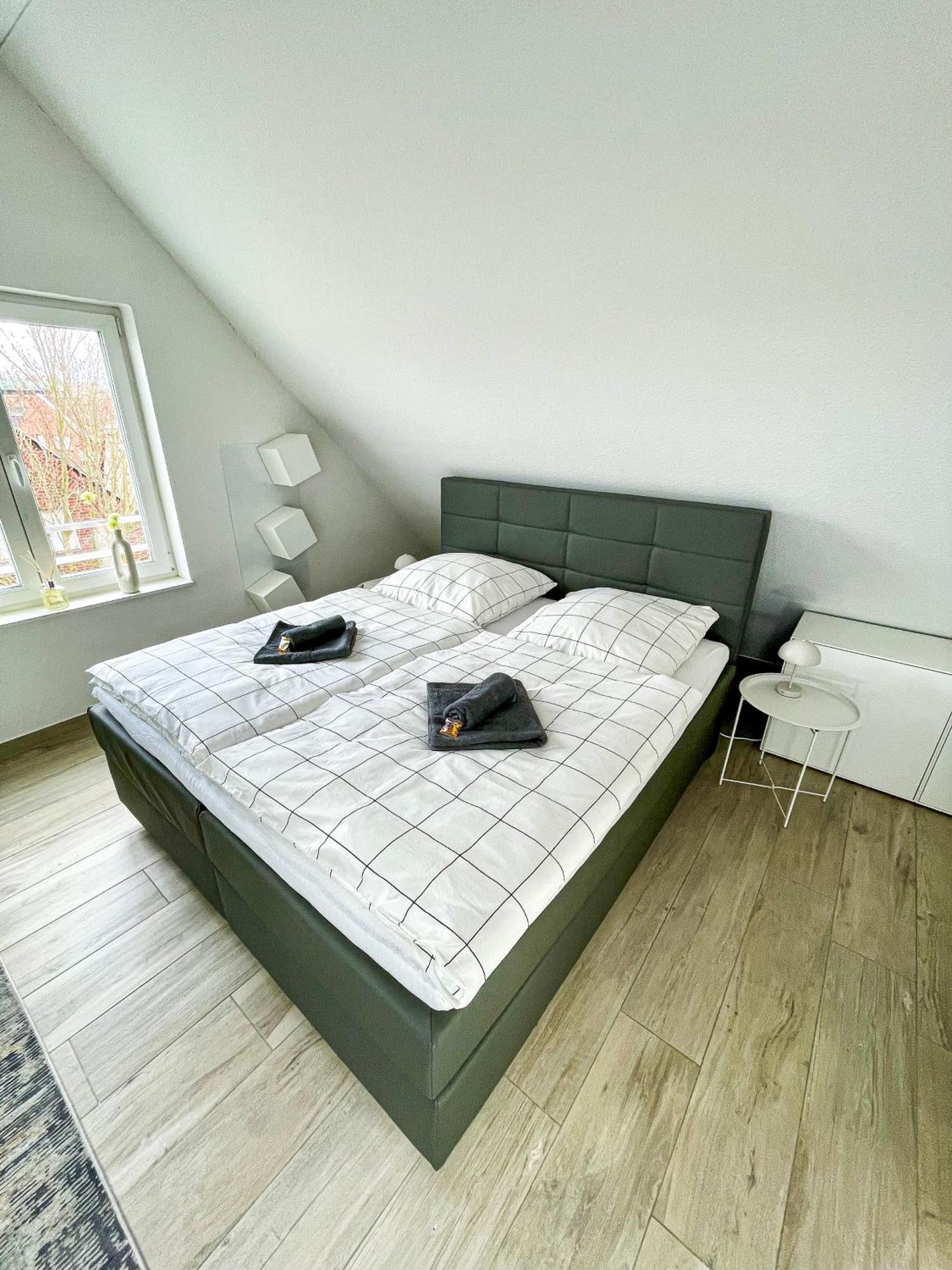 Ahaus: Stadtoase Mit Terrasse & Privater Garage Ngoại thất bức ảnh